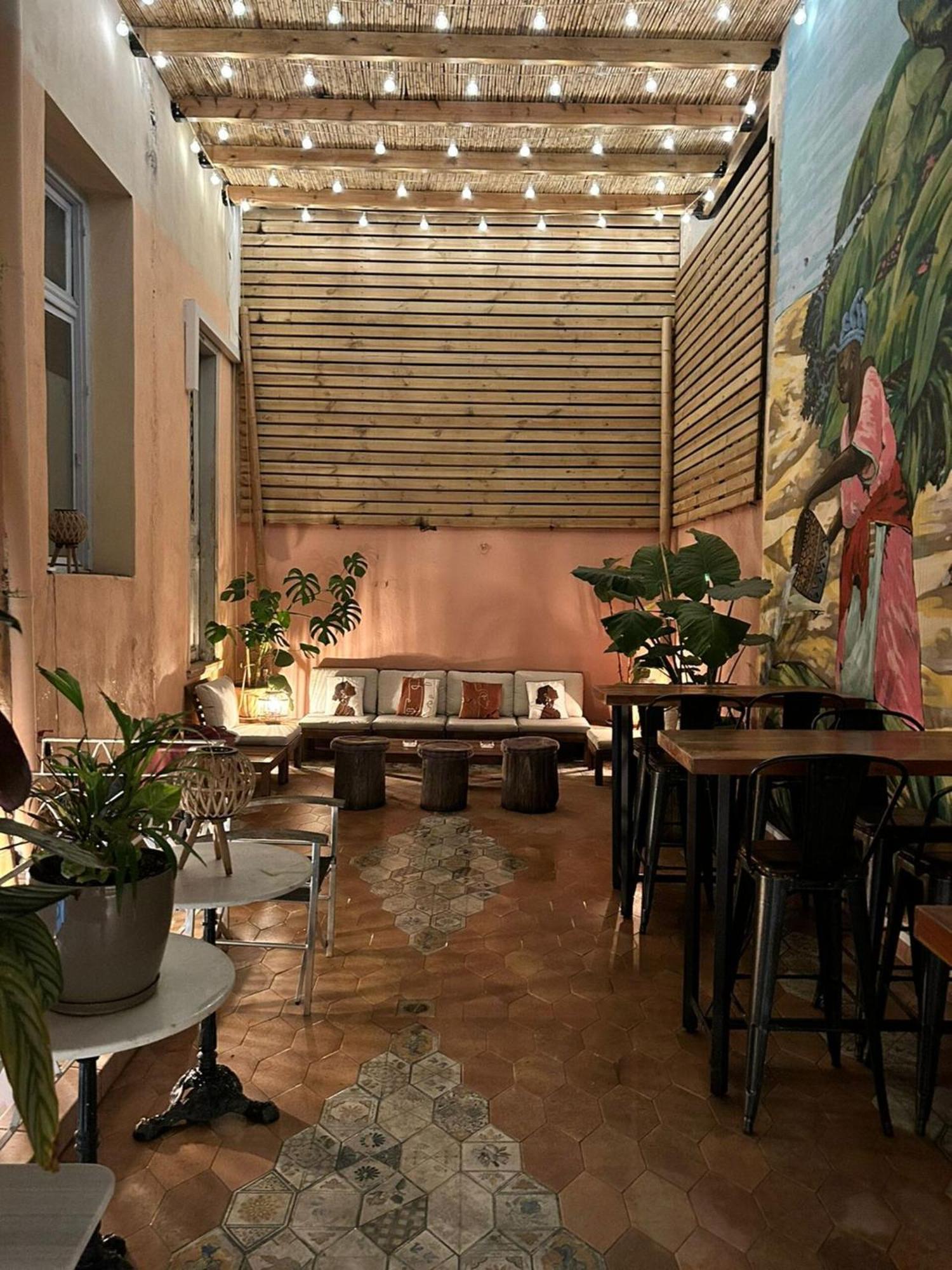 Baloo Hostel Athens Exterior photo