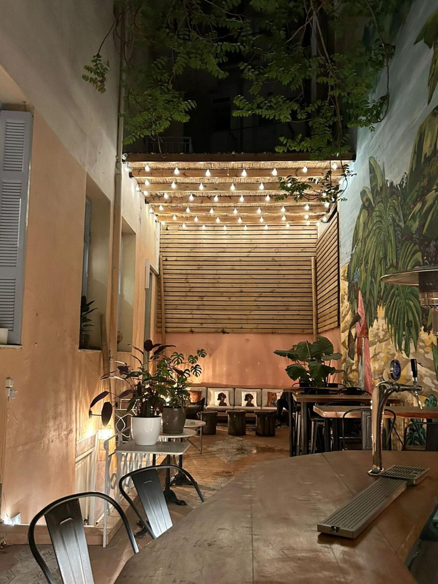Baloo Hostel Athens Exterior photo
