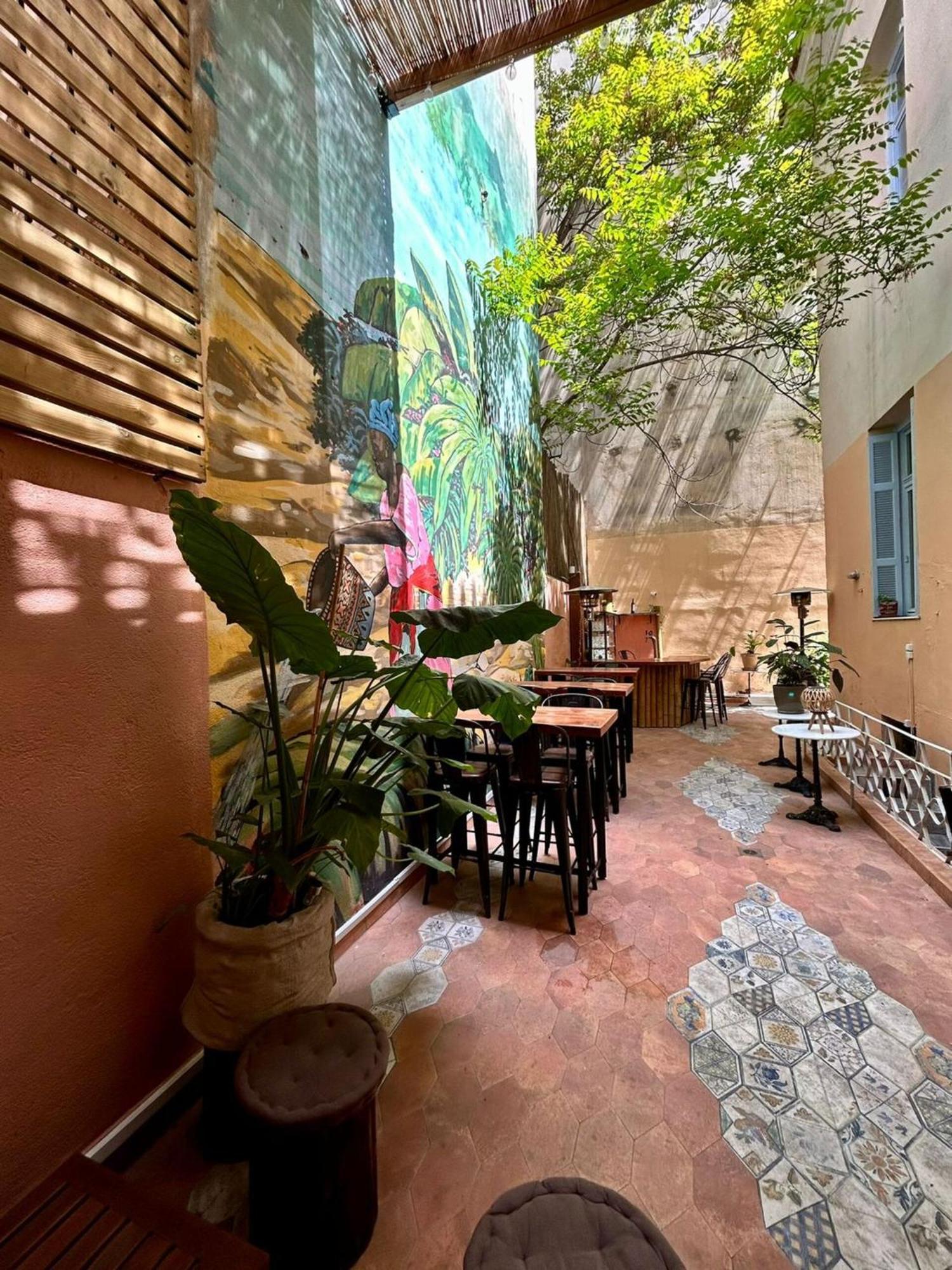 Baloo Hostel Athens Exterior photo