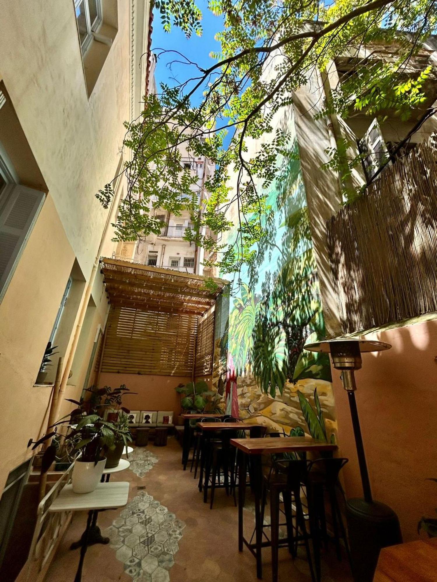 Baloo Hostel Athens Exterior photo