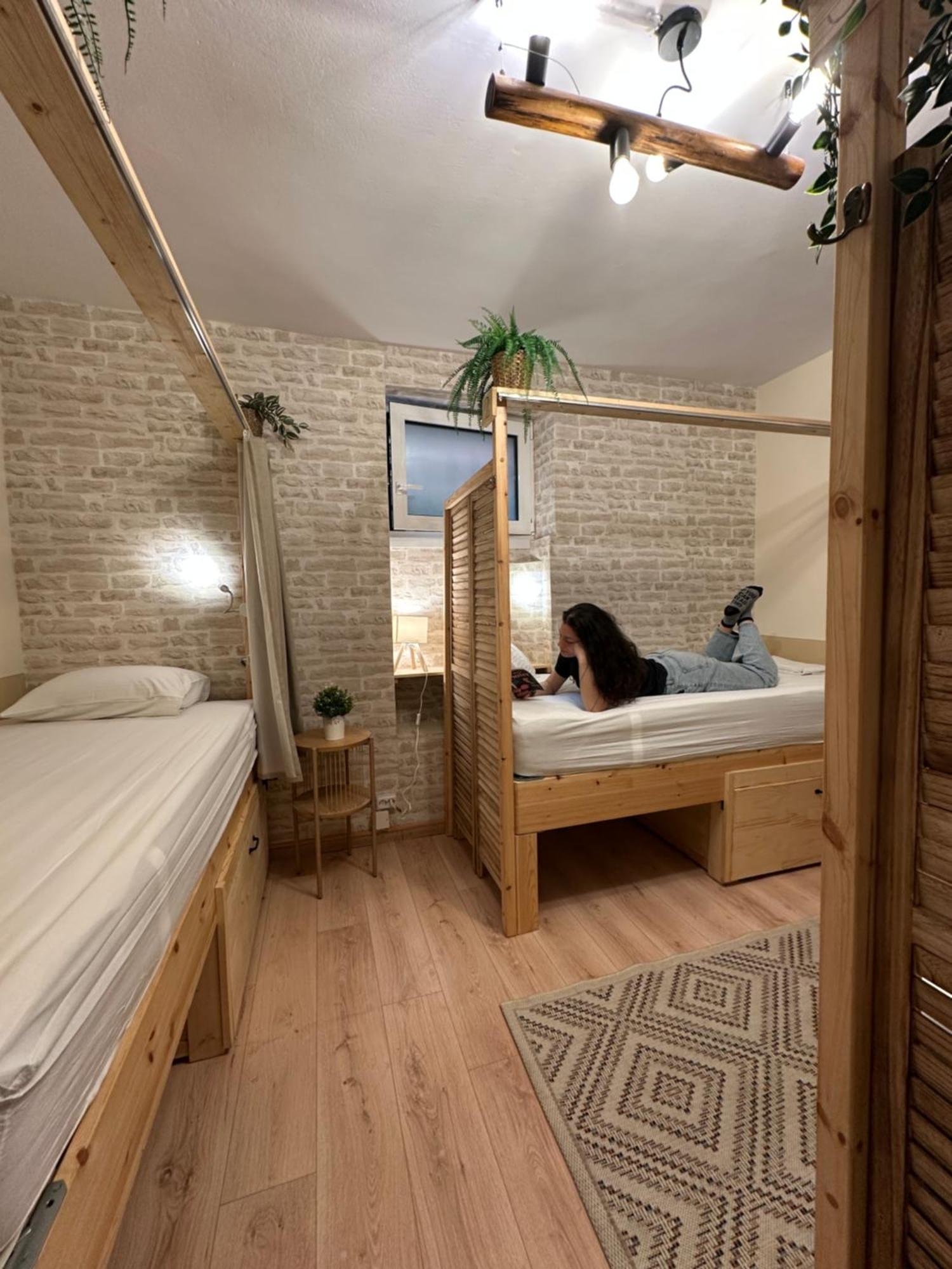Baloo Hostel Athens Exterior photo